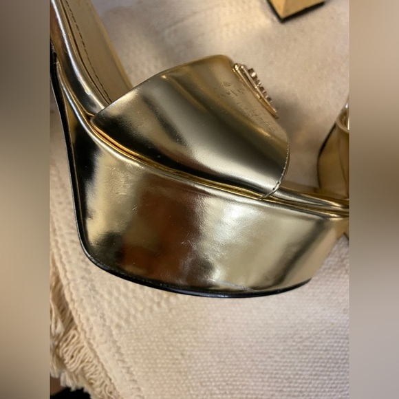 GUESS Gold Women's Heels size 10 - Picture 7 of 14